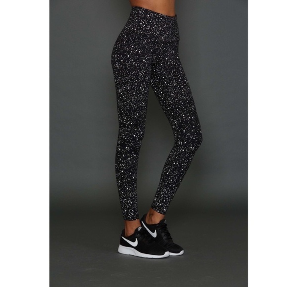 NOLI Yoga Ultra Reflective High Rise Legging Black Line size small workout pants